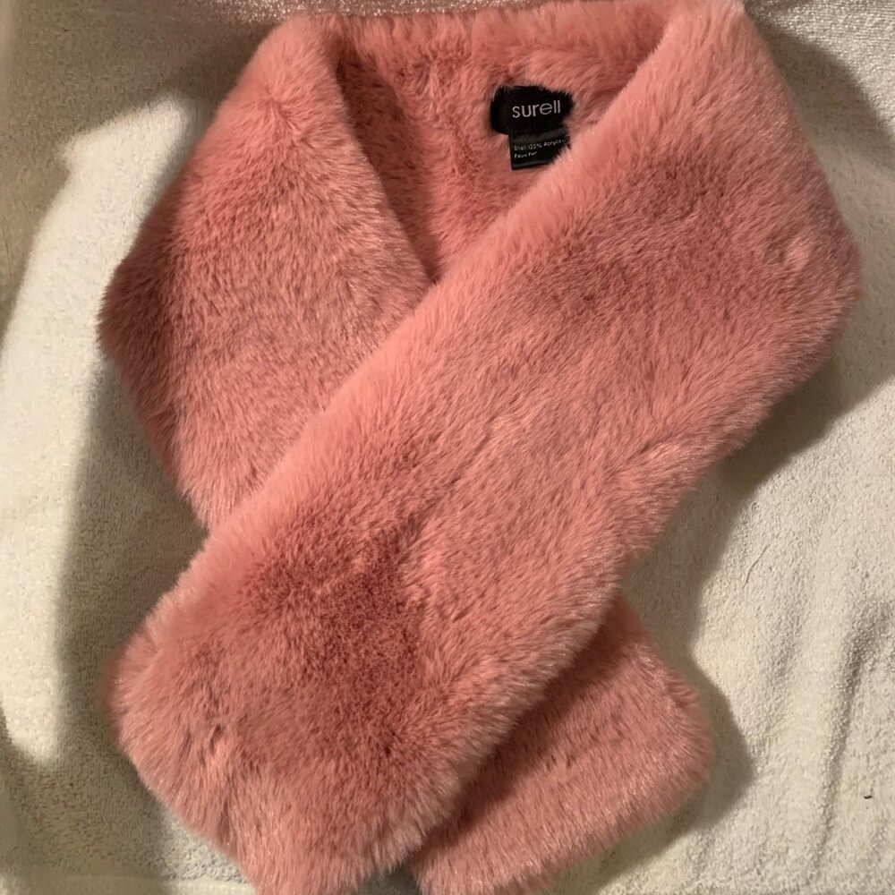 SURELL FAUX FUR PULL THRU SCARF NWT *HP* - Picture 8 of 9